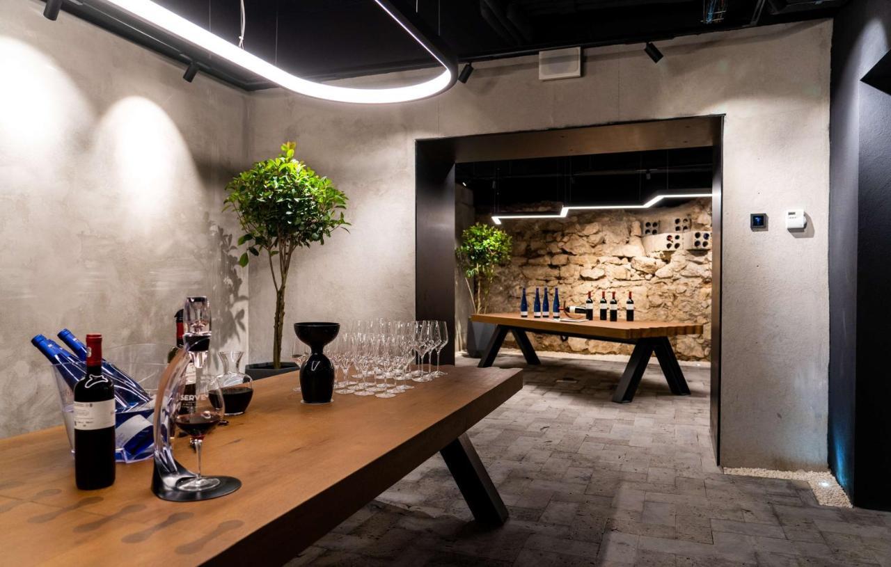 Radisson Blu Aurum Hotel, Braşov Exteriör bild Wine tasting room at the winery